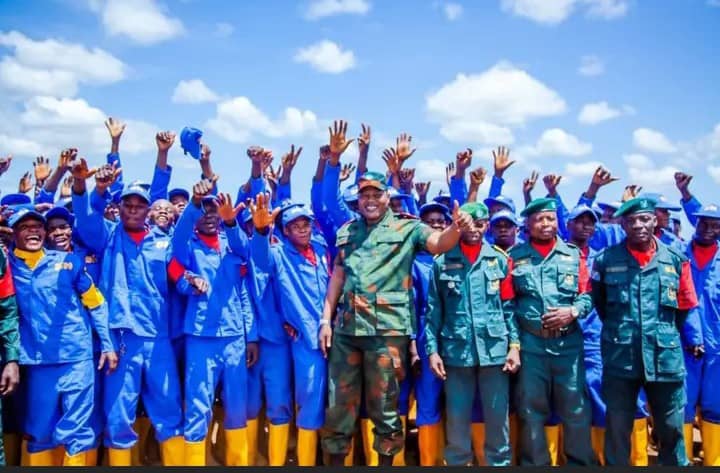 Mbujimayi : Le Service National frappe fort contre la vie chère — Le prix du maïs chute grâce à la vision du Chef de l’État