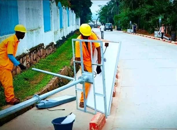 Mbujimayi : Lancement des travaux d&rsquo;éclairage public sur la boucle Club Miba