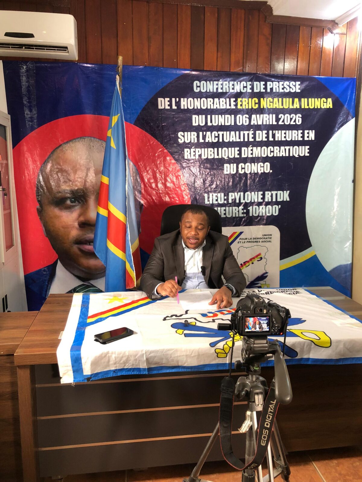 *Kasaï Oriental : le Député National honoraire Eric Ngalula Ilunga appelle la jeunesse à l’auto prise en charge et à ne pas céder à la manipulation politicienne* 